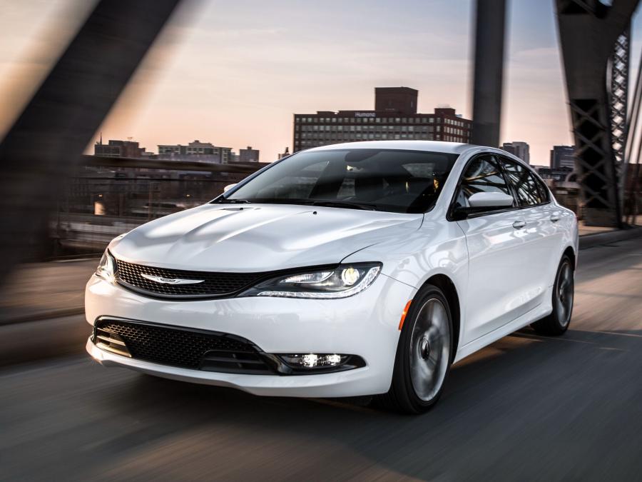 Chrysler 200 S 2014 года  (фото 35 из 69)